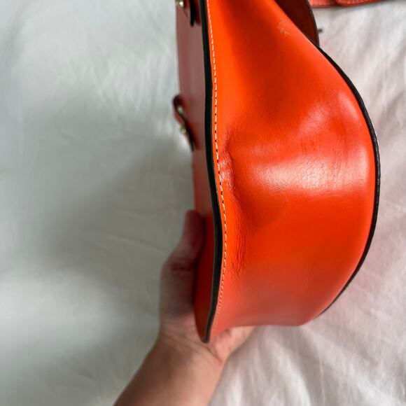 Dooney & Bourke Alto Orange Leather Saddle Crossbody Bag Purse - Picture 5 of 10